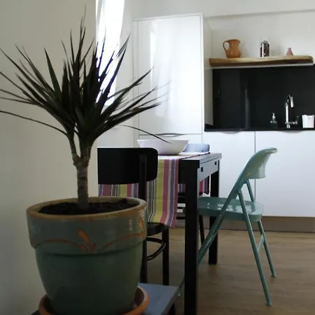 Aritxulegi, Ideal Familias Apartman Zumaia